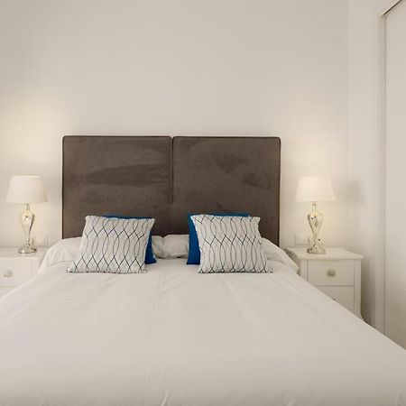 2306 - Brand New Apt, Walking Distance To Beach! Casares Exterior photo