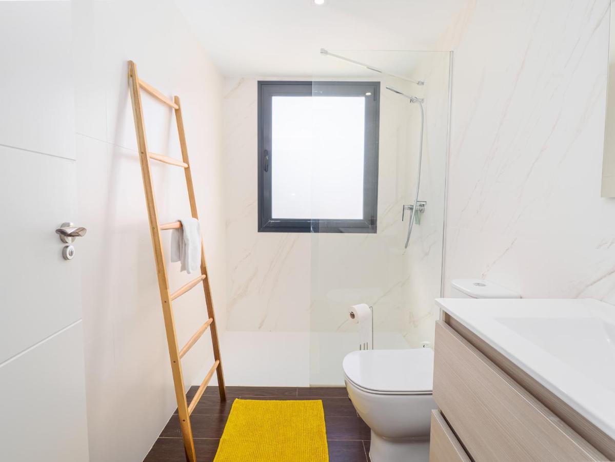 2306 - Brand New Apt, Walking Distance To Beach! Casares Exterior photo